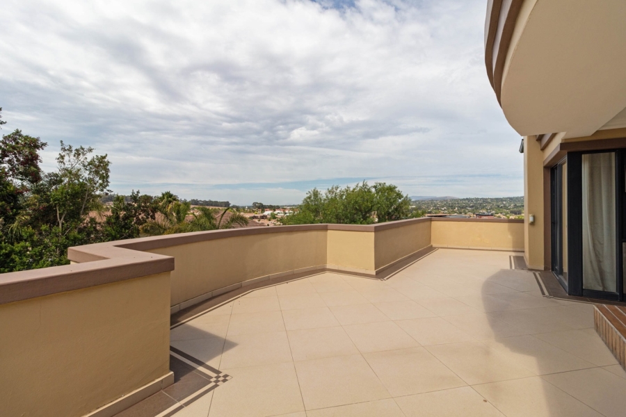 5 Bedroom Property for Sale in Sonstraal Heights Western Cape